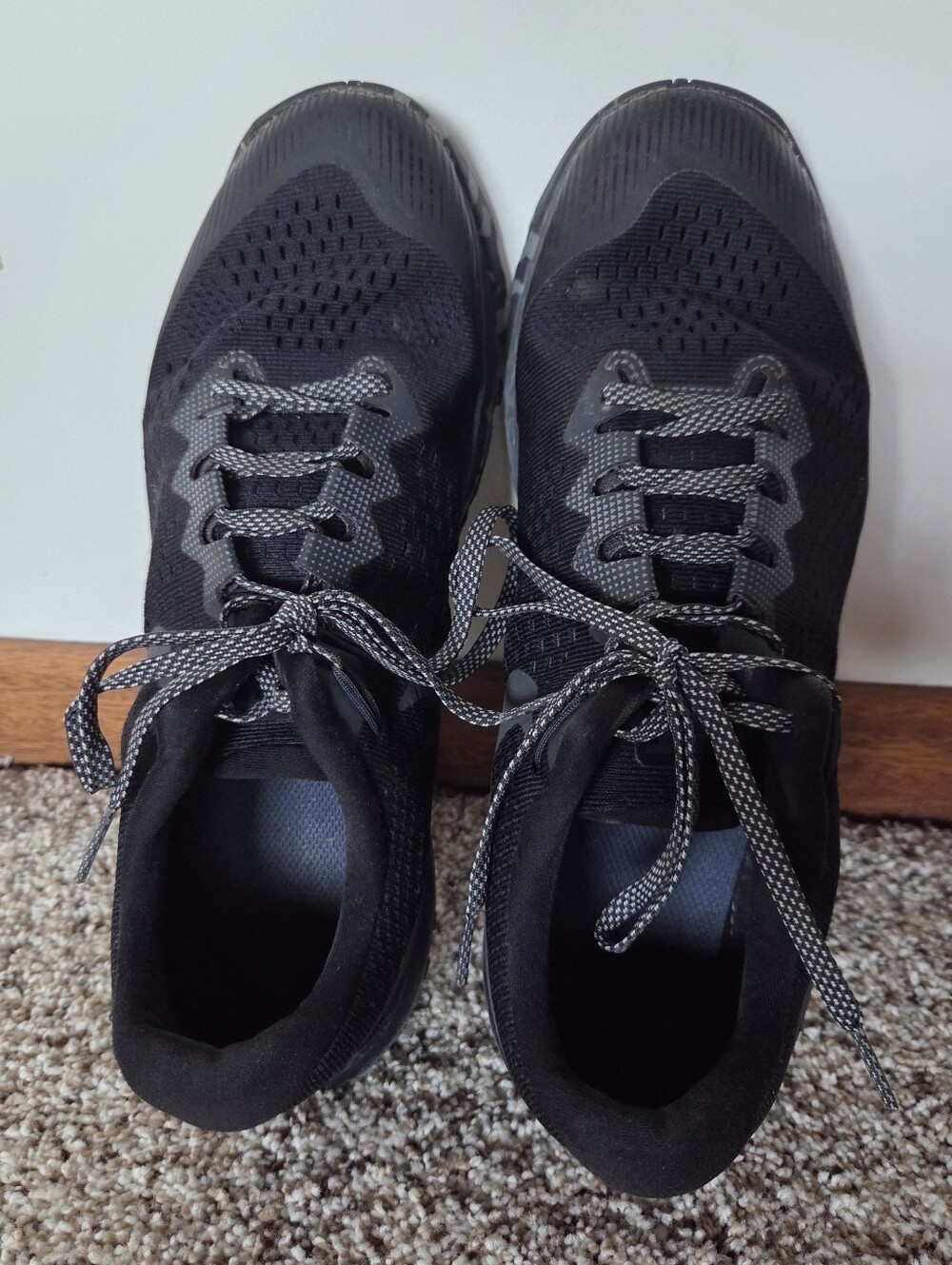 EUC Nike Zoom Kiger 4 Trail Sneaker In Black Anthracite